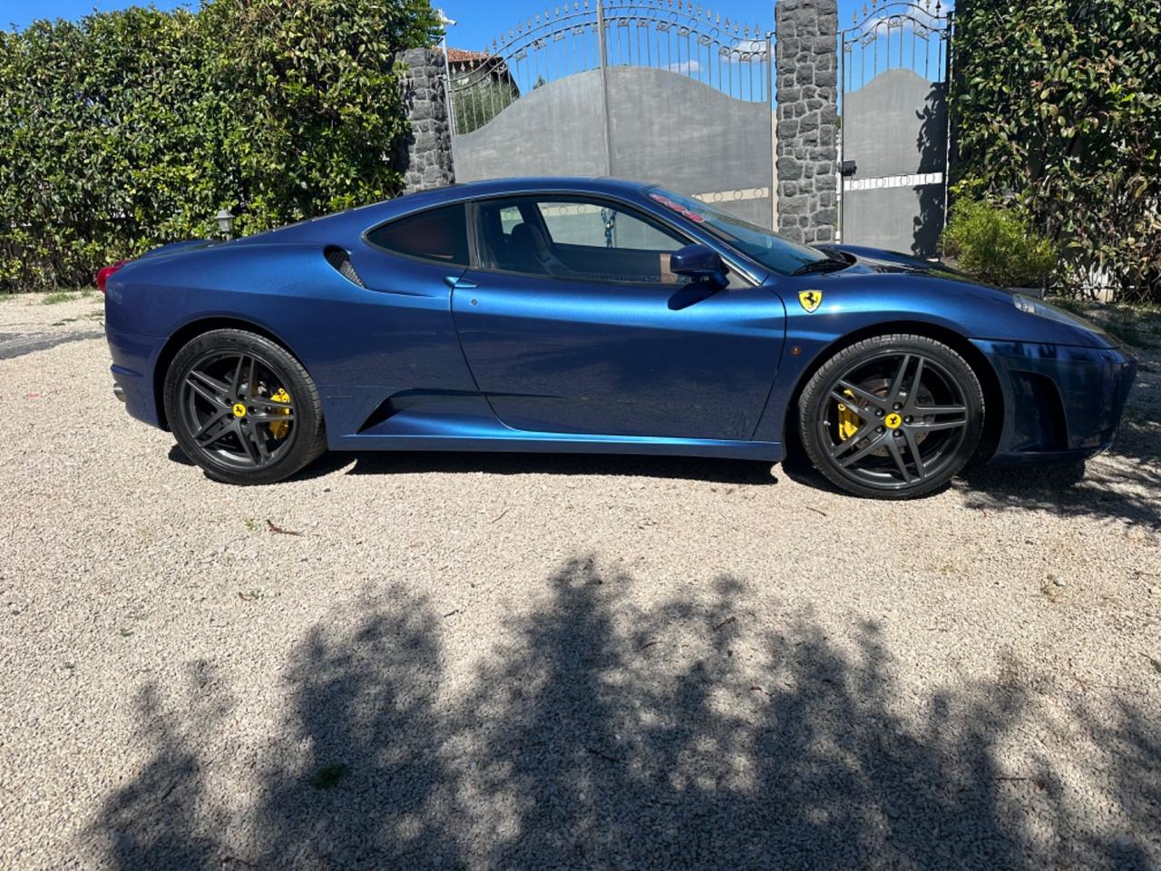 Ferrari f 430 Blue mirabeau book prima vernice