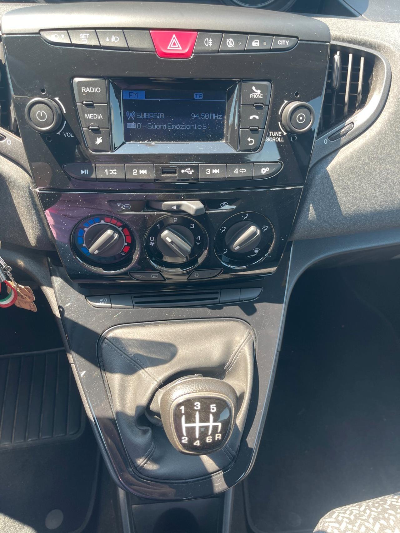 Lancia Ypsilon 1.0 FireFly 5 porte S&S Hybrid Ecochic UnYca BLUETOOTH CLIMA MULTIFUNZIONE