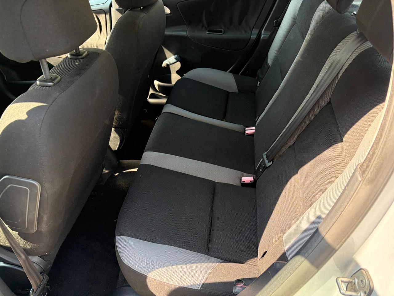 Peugeot 207 1.4 8V 75CV 5p. X Line