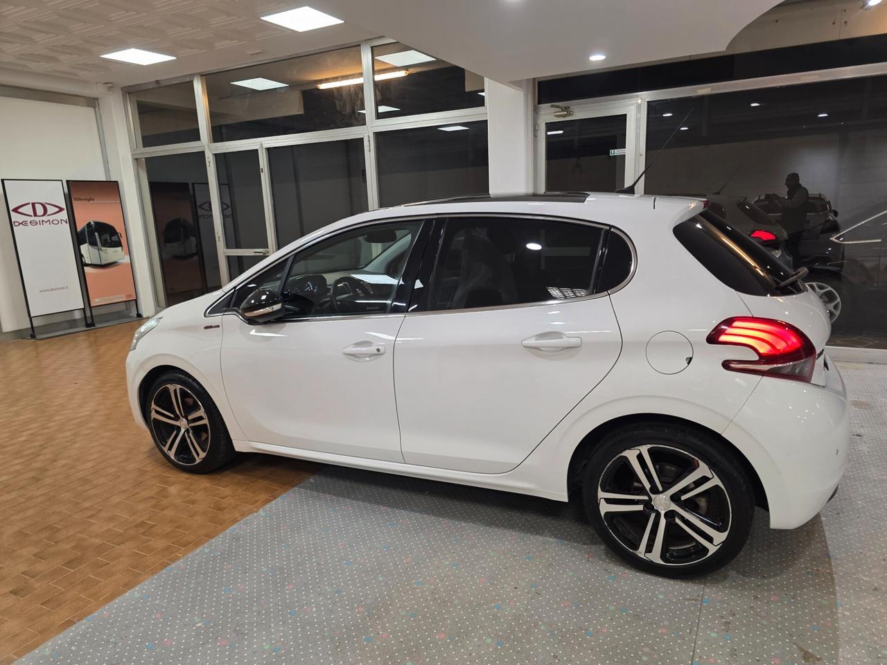 Peugeot 208 BlueHDi 100 5 porte GT Line