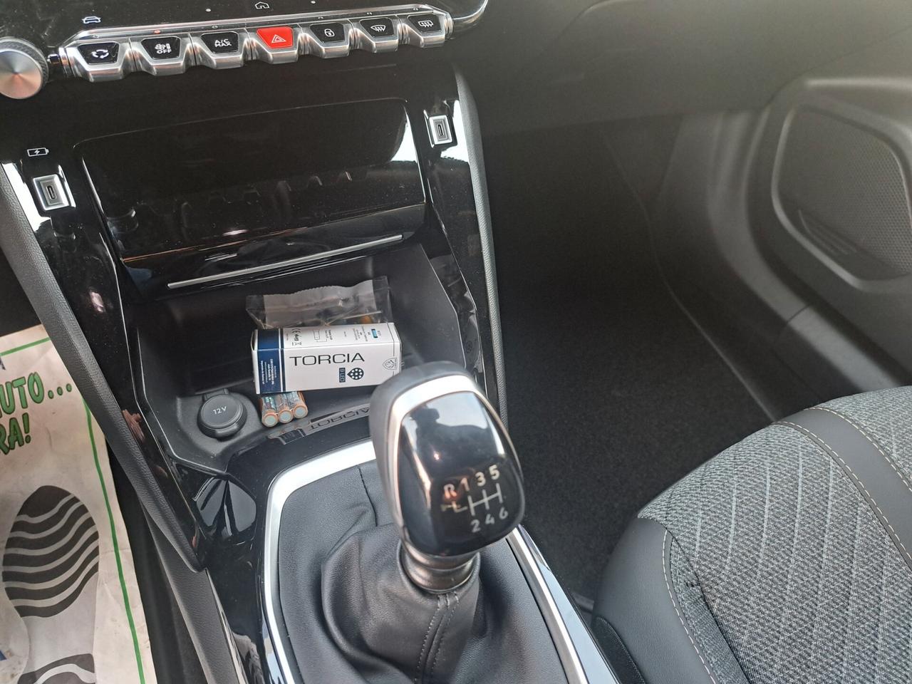 Peugeot 2008 ALLURE 100 CV KM/0 NESSUN OBBLIGO FINANZIARIO !!