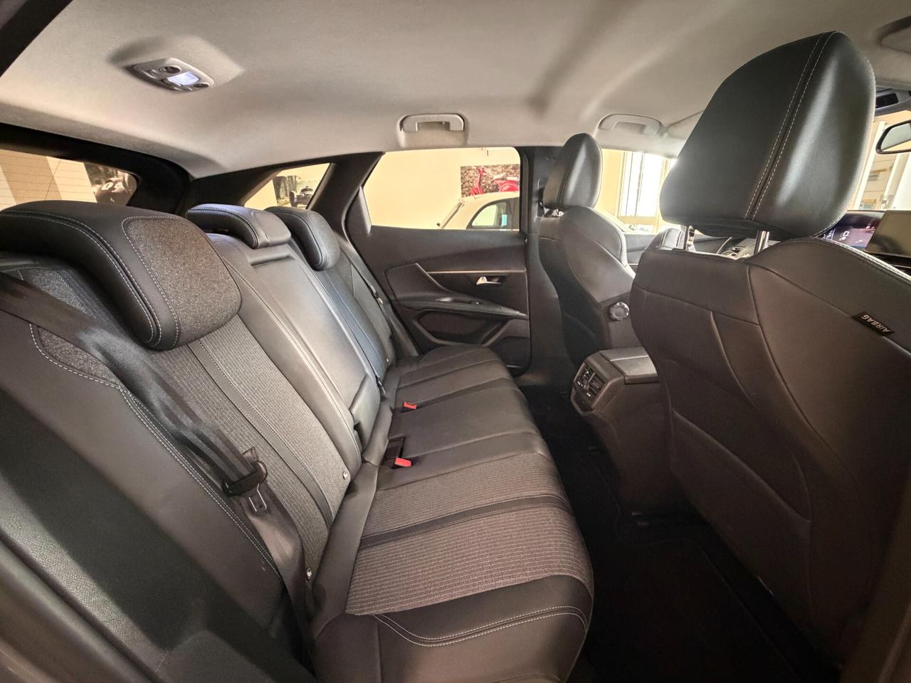 Peugeot 3008 BlueHDi 130 EAT8 S&S Allure Sport