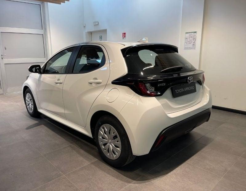 Toyota Yaris 1.0 5 porte Active