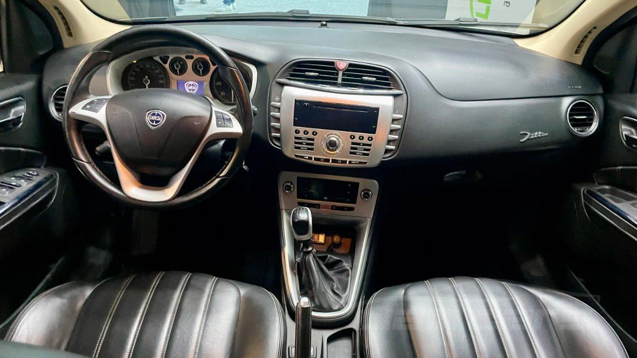 Lancia Delta 2.0 mjt Executive 165cv dpf