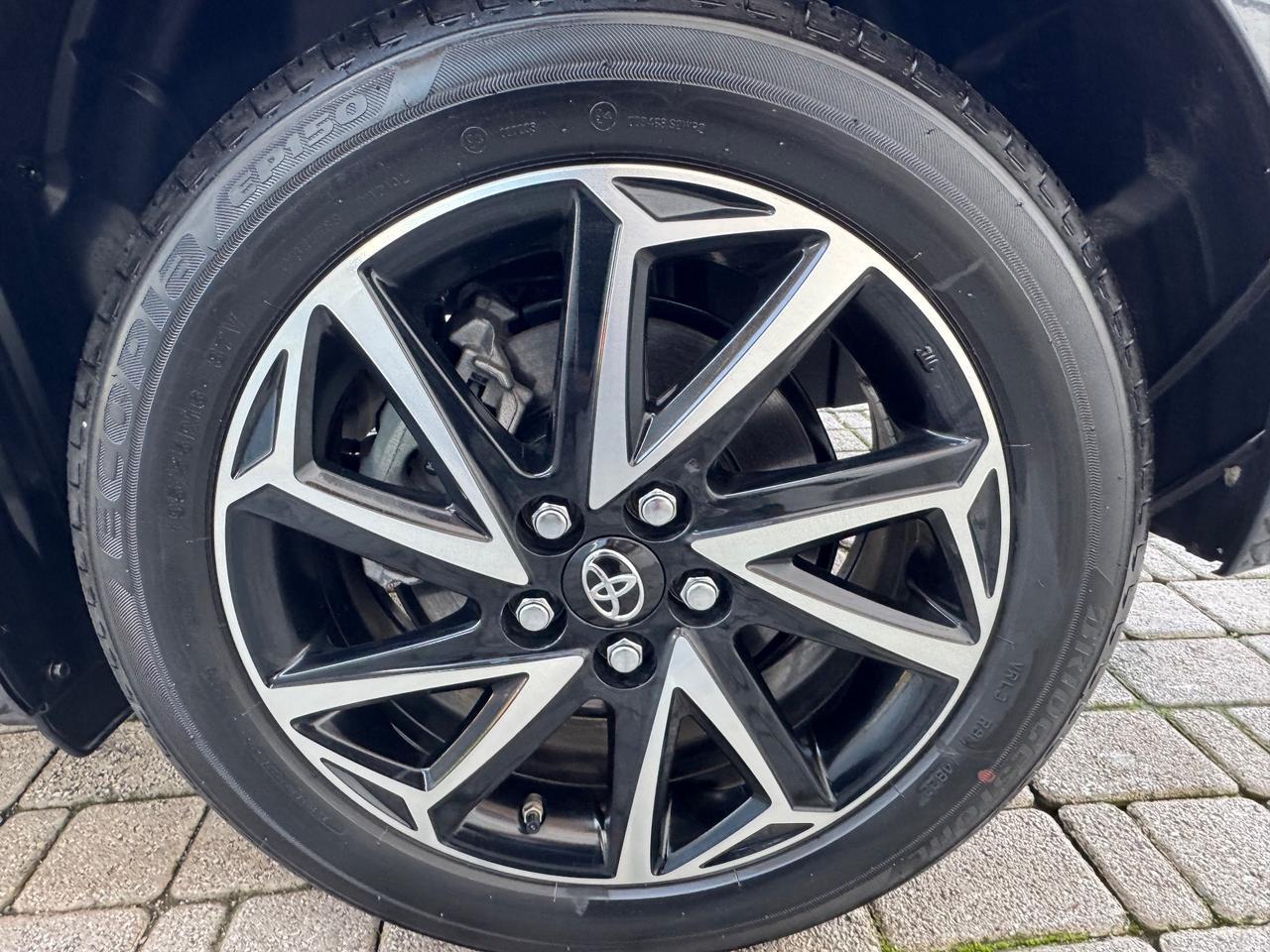 Toyota Yaris 1.5 Hybrid 5 porte Lounge