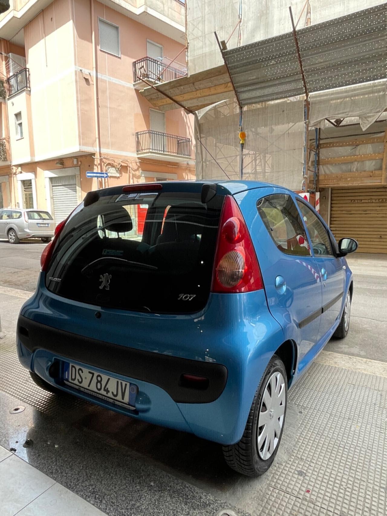 Peugeot 107 1.0 68CV 5p. Urban Move