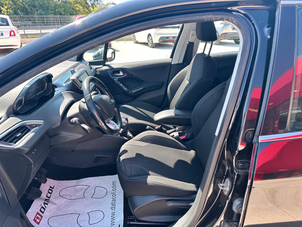 Peugeot 208 BlueHDi 75 5 porte Allure