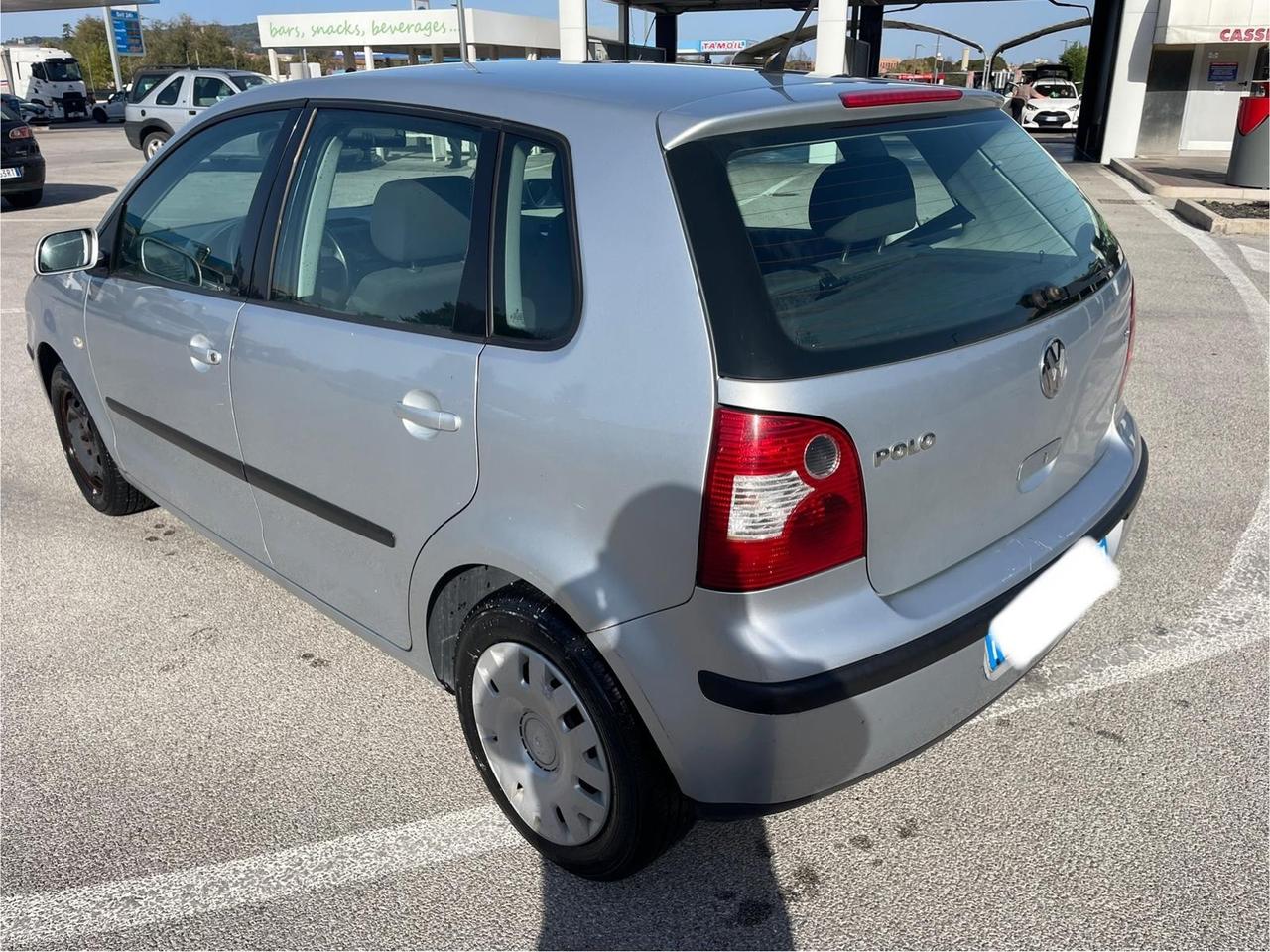 VOLKSWAGEN POLO 1.2 BENZINA NEOPATENTATI 185.000 KM 2003.