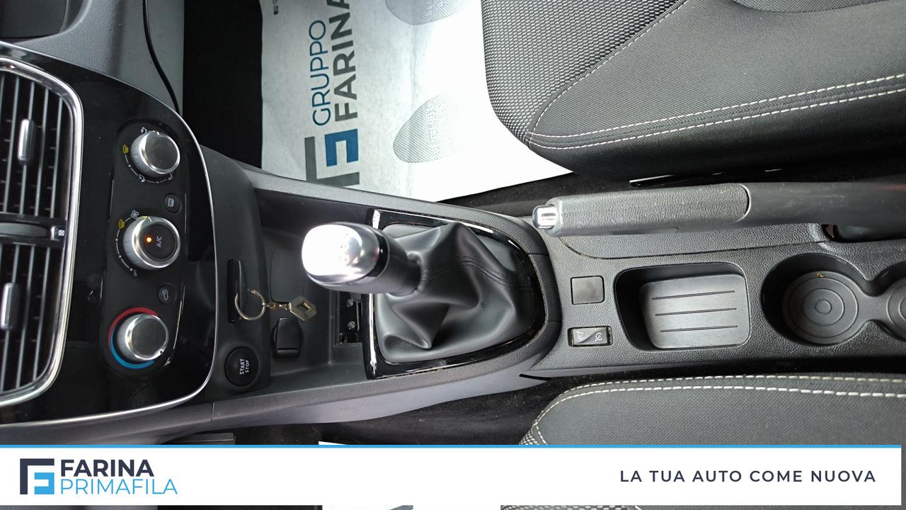 RENAULT Clio IV 2017 - Clio 0.9 tce Moschino Life 75cv