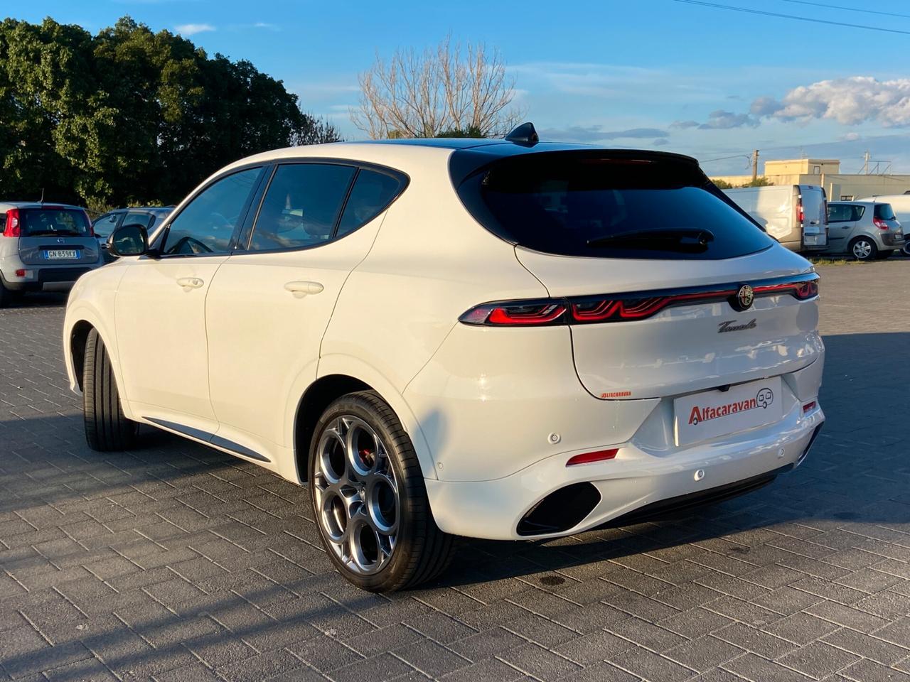 Alfa Romeo Tonale 1.5 mhev Tributo Italiano 160 CV KM 0