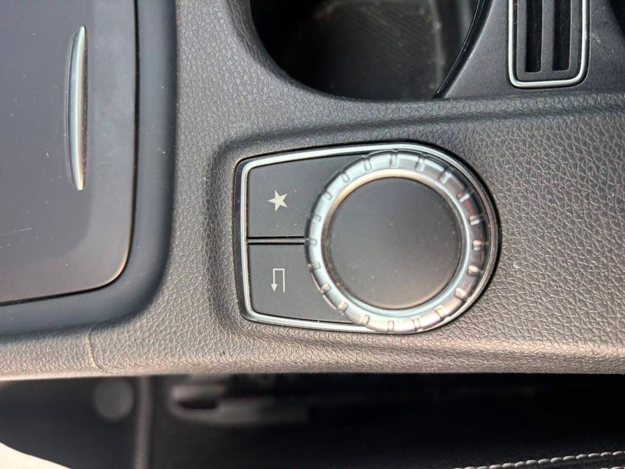 Mercedes-benz GLA 200 d Sport