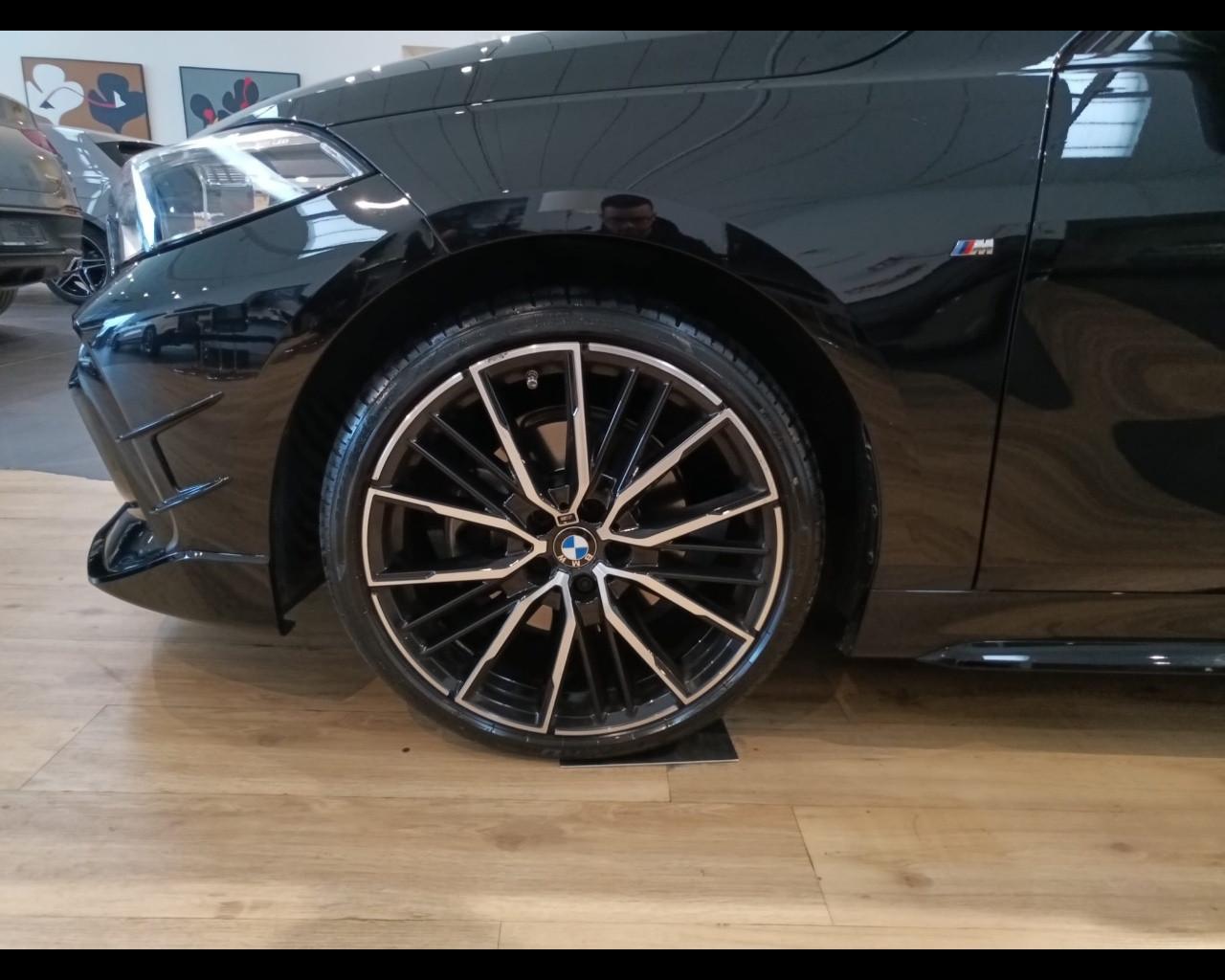 BMW Serie 1 F40 - 118d Msport auto