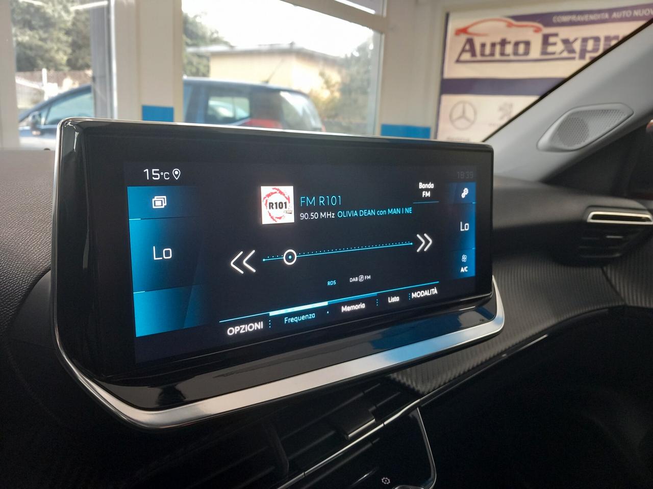 Peugeot 2008 PureTech 130 S&S EAT8 Allure anno 2020 benzina 75 mila km