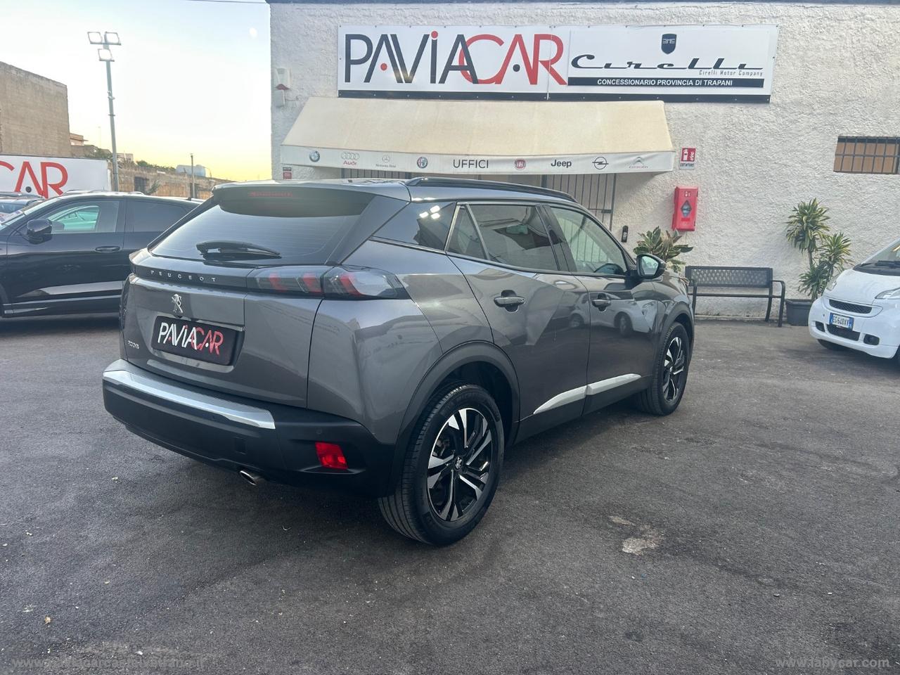 PEUGEOT 2008 BlueHDi 130 S&S EAT8 Allure