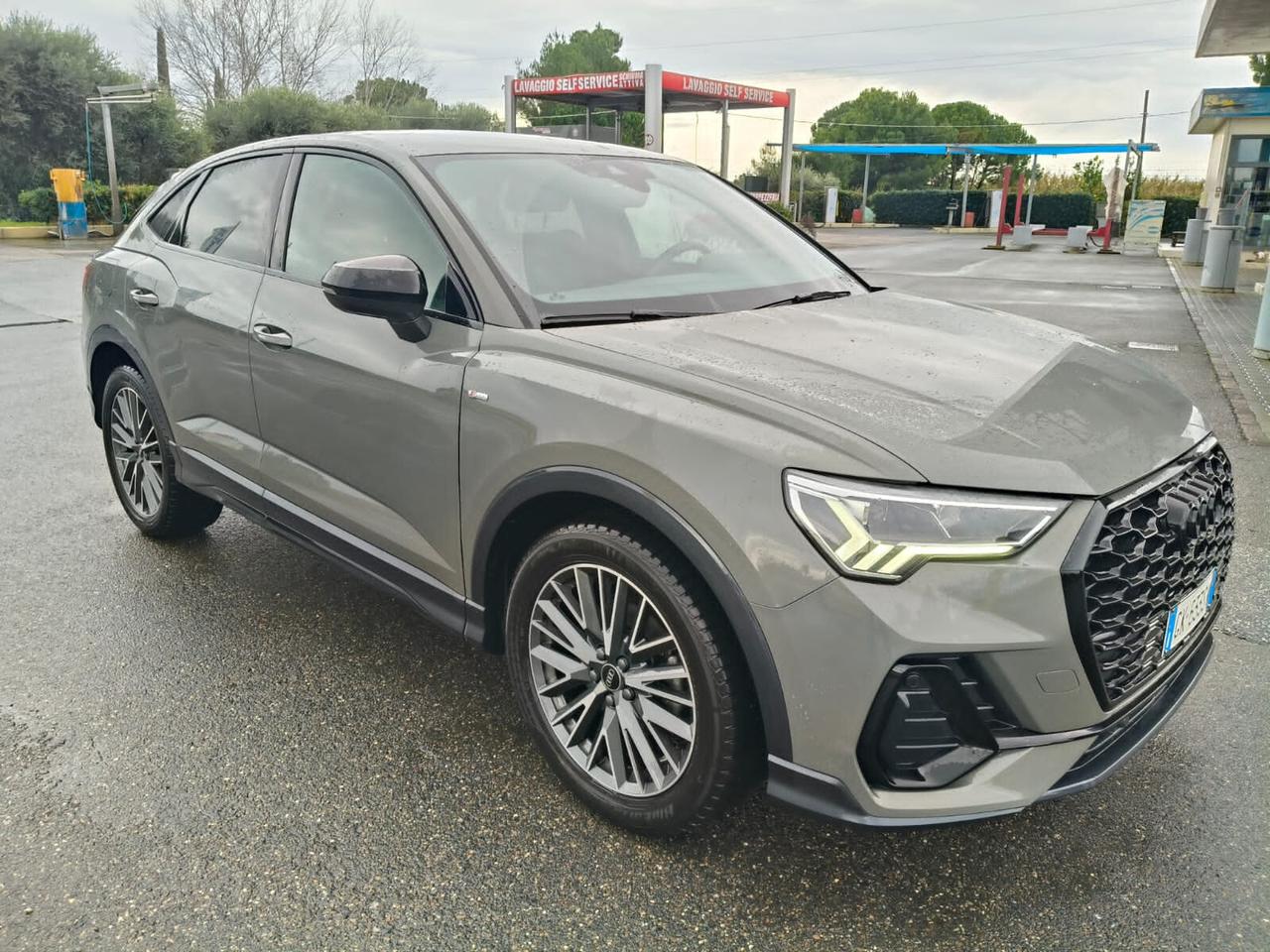 Audi Q3 SPB 40 TDI quattro S tronic Identity Black