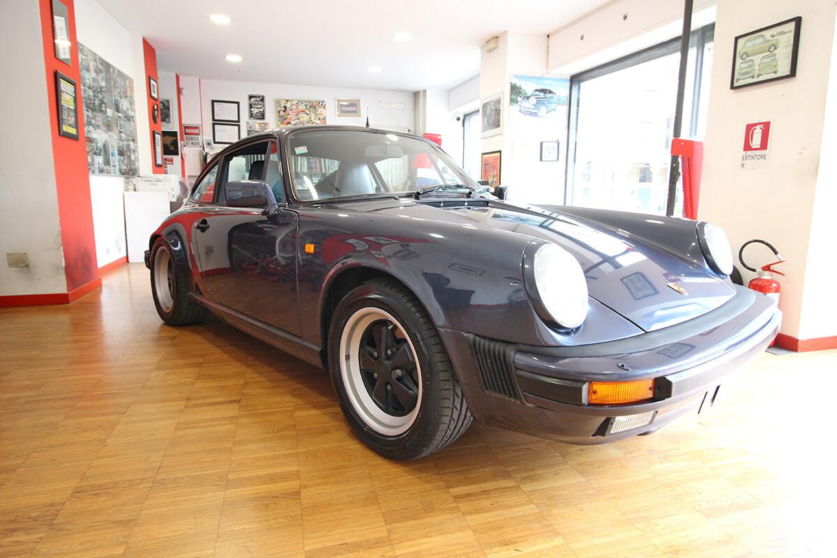 Porsche 911 Carrera 3.2 Coupé