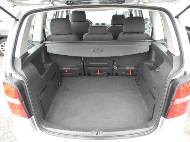 VOLKSWAGEN Touran 1.9 TDI 105cv -AUTOCARRO 5 POSTI- OK NEOPATENTATI