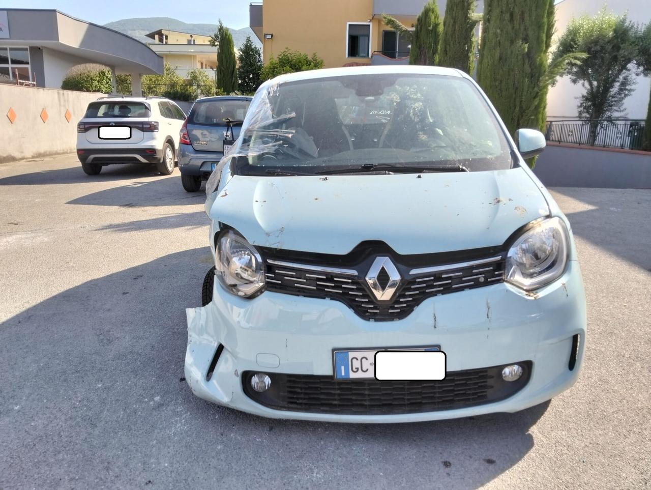 Renault Twingo 900 Benzina EDC 2020 SINISTRATA