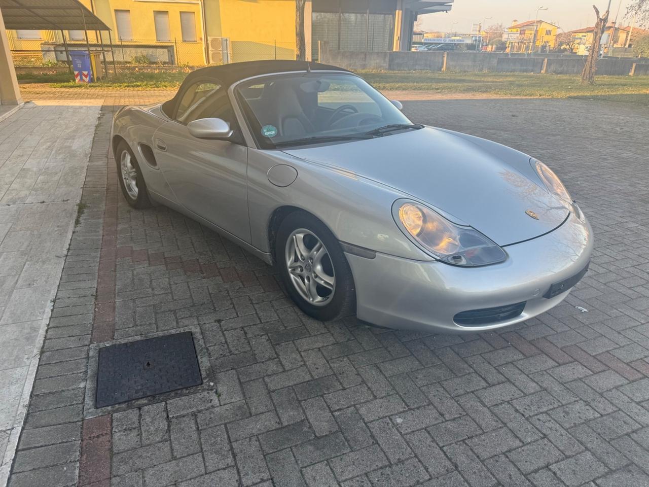 Porsche Boxster 2.5i 24V cat