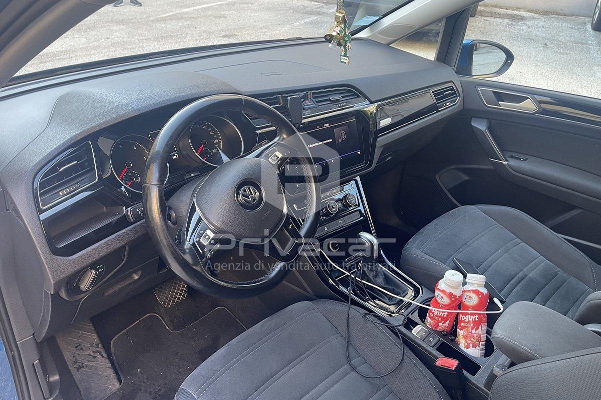 VOLKSWAGEN Touran 2.0 TDI 150 CV SCR DSG Executive BlueMotion Tech.
