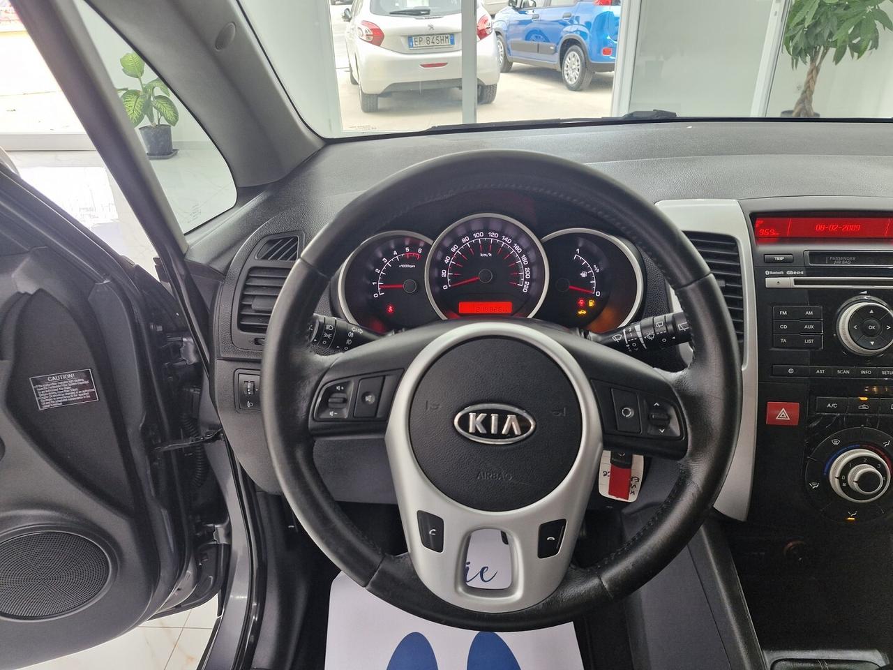 KIA VENGA 1.4 CRDi 90CV Cool