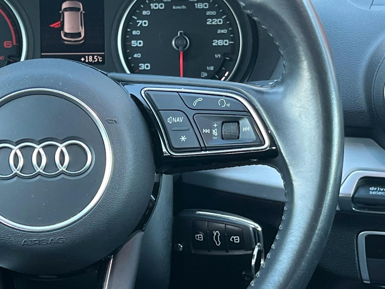 Audi Q2 30 TDI Admired