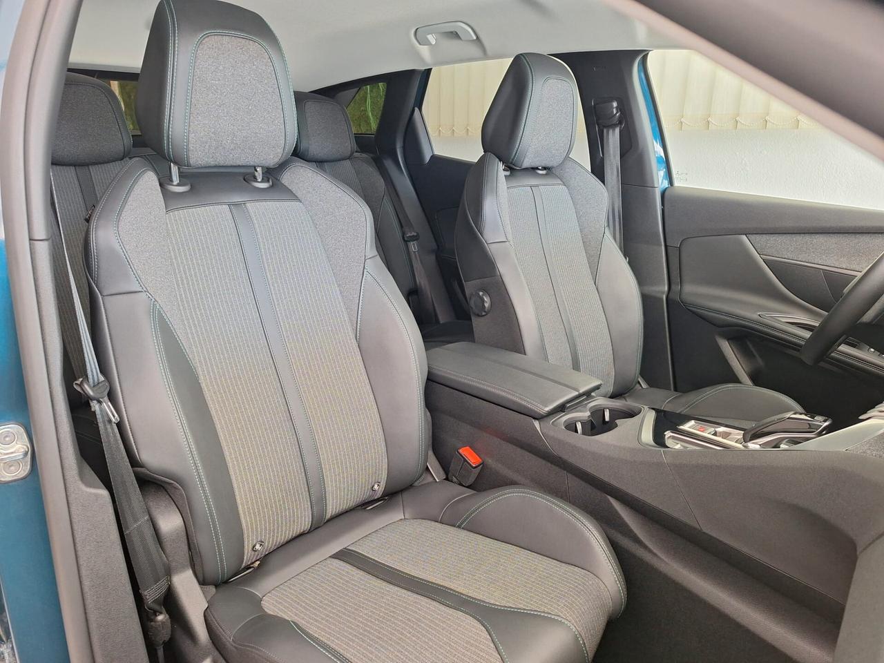 Peugeot 3008 BlueHDi 130 S&S EAT8 Allure Pack