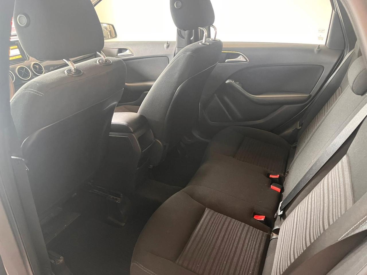 Mercedes-benz B 180 CDI BlueEFFICIENCY Premium