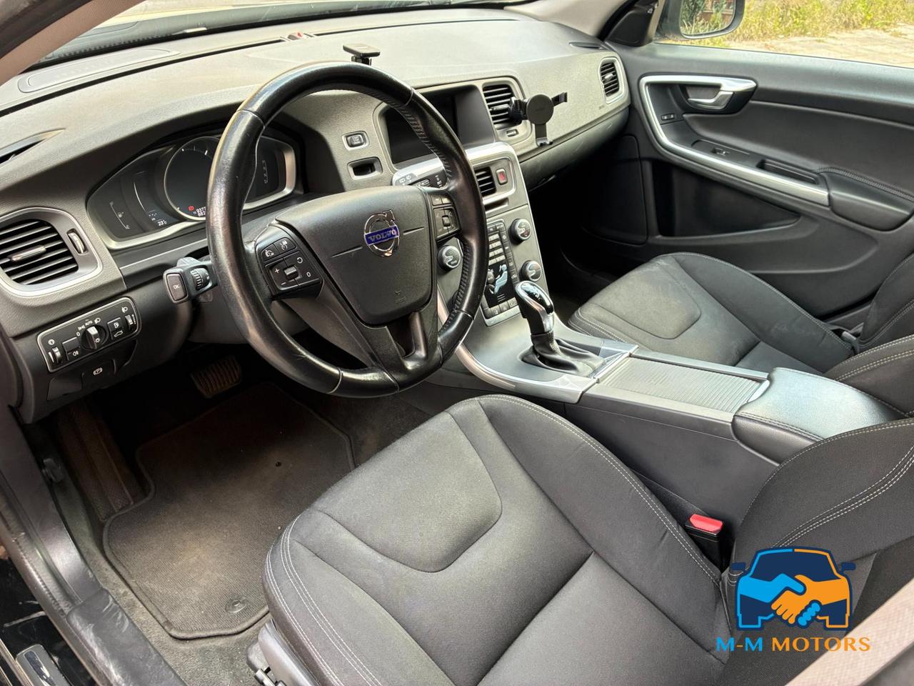 Volvo V60 2.0 d2 Business geartronic 120 cv