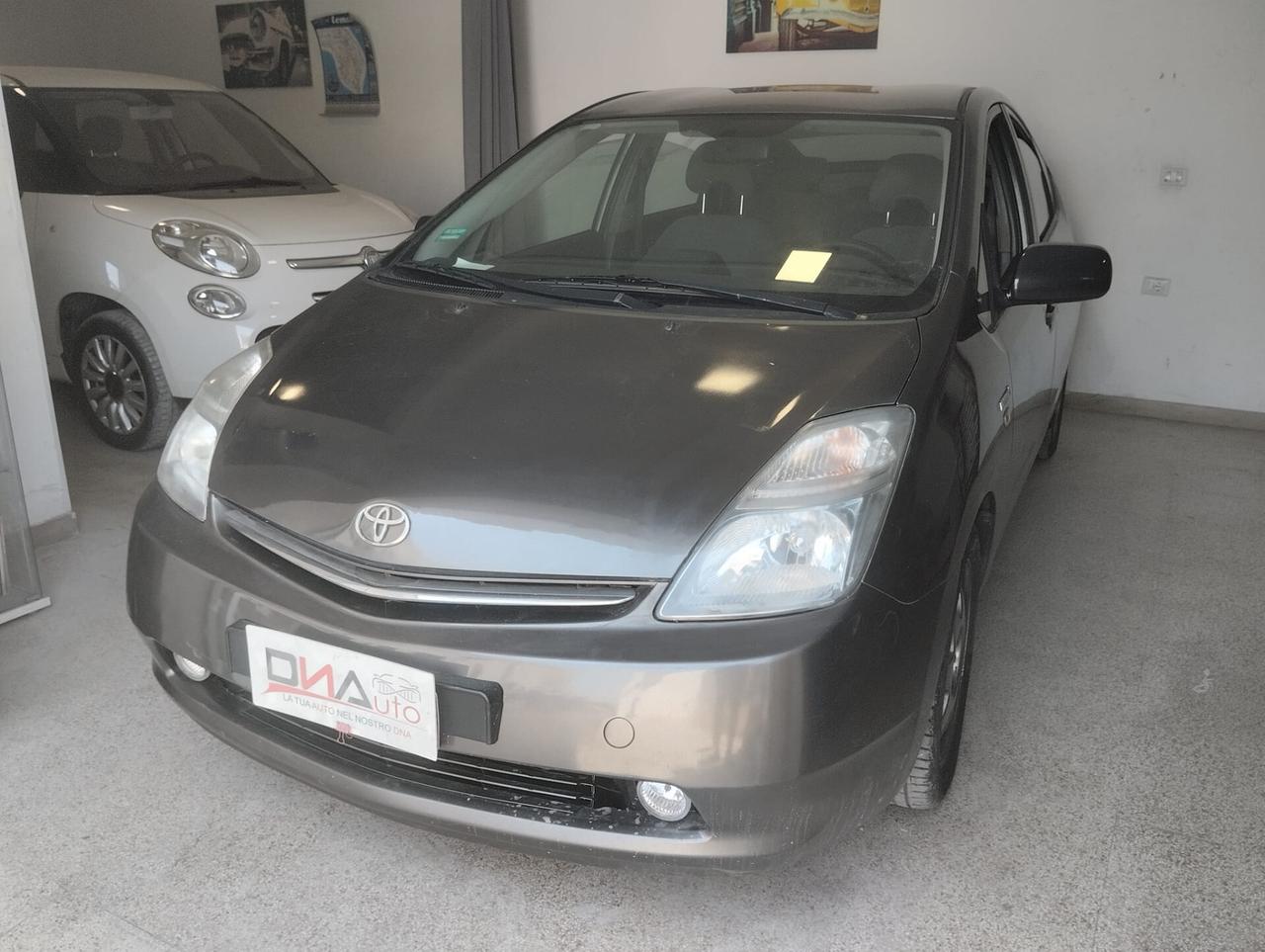 Toyota Prius 1.5i 16V