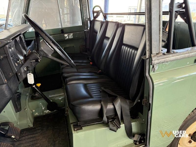 Land Rover 109 Serie III