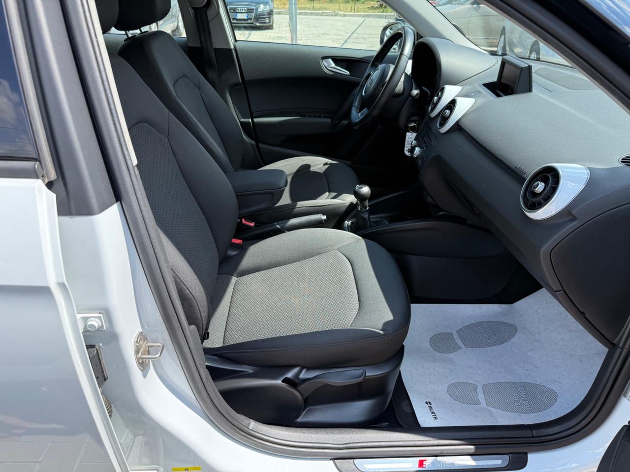 Audi A1 1.2 TFSI S line 5 PORTE -NEOPATENTATI
