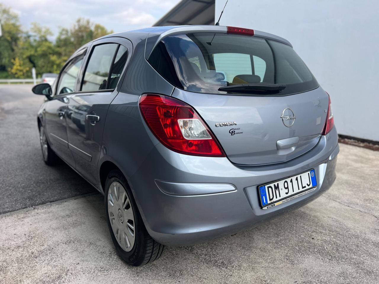Opel Corsa 1.2 benz per NEOP - GARANZIA 12 mesi