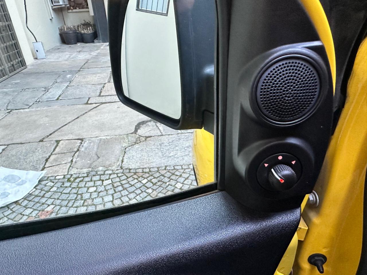 Opel Combo 1.4 (7 POSTI) - No Blocco del Traffico