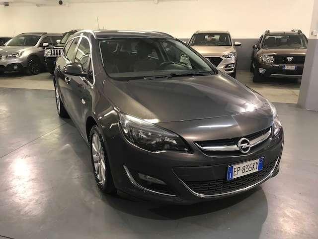 Opel Astra Sports Tourer 2.0 cdti Cosmo 165cv