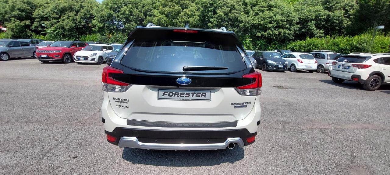 Subaru Forester 2.0 e-Boxer Lineartronic Premium