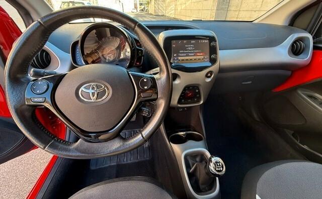 Toyota Aygo 1.0 VVT-i X-Wave