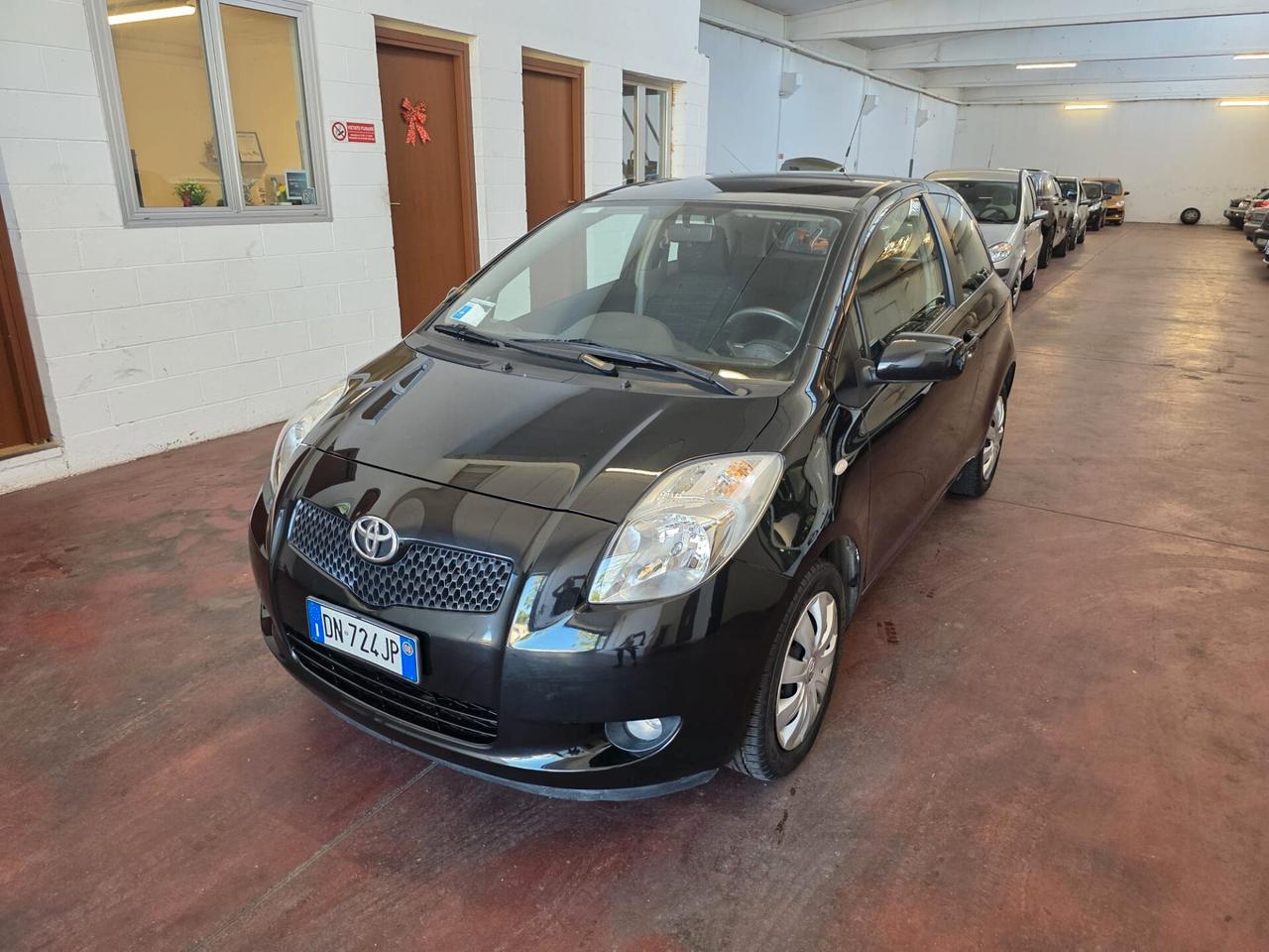 Toyota Yaris 1.3 3 PORTE SOL NEOPAT 83.000KM