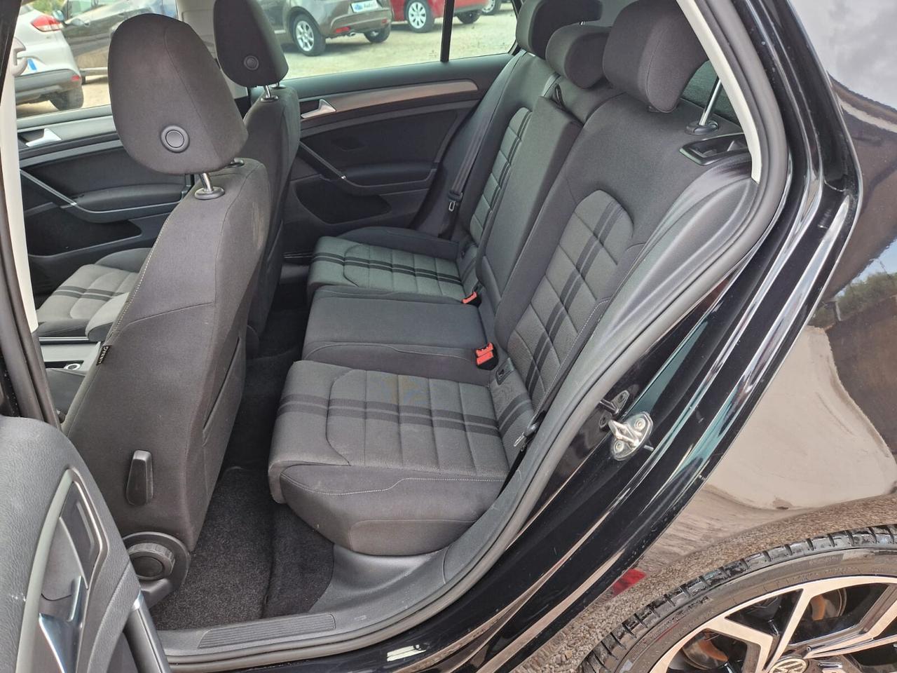 Volkswagen Golf 1.6 TDI 5p. Highline BlueMotion Technology