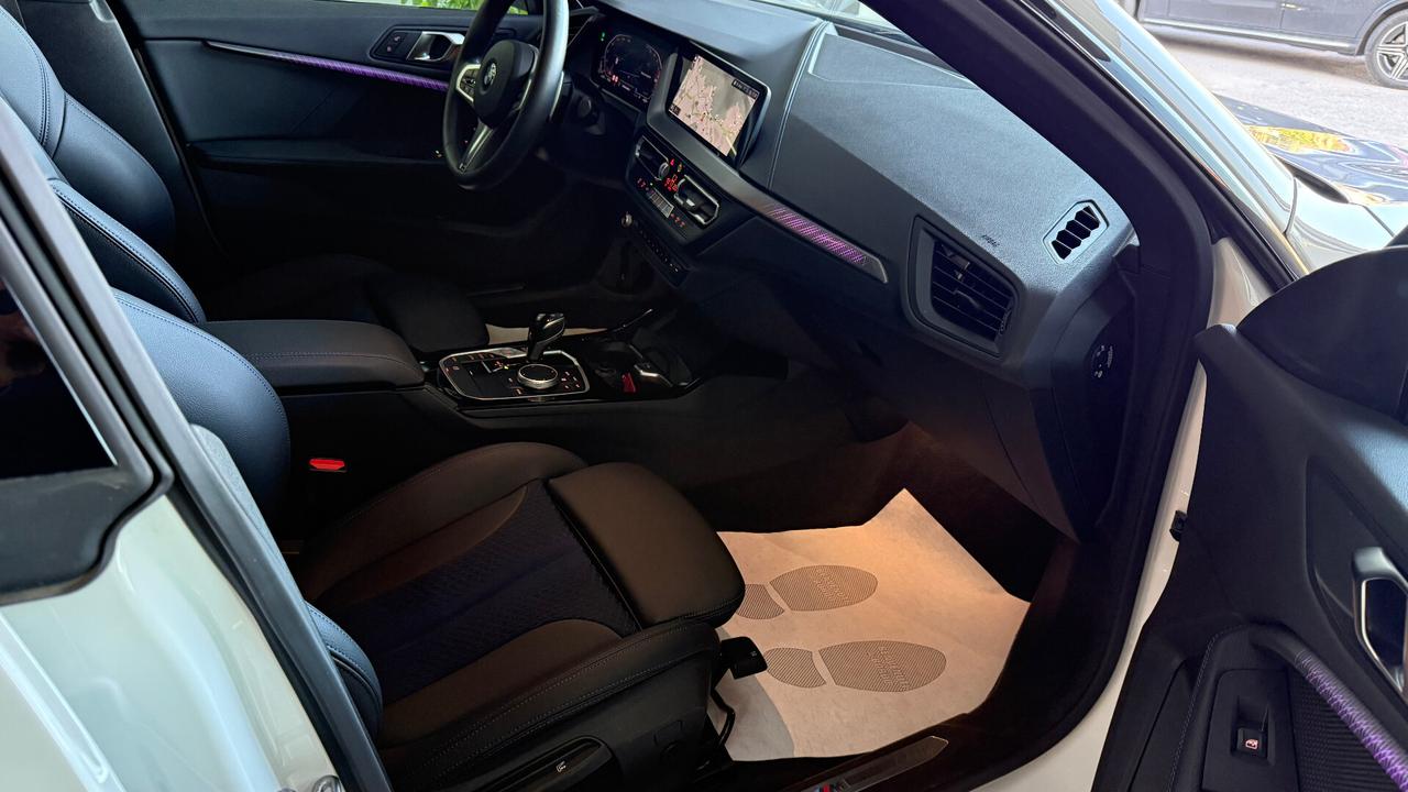 BMW 220 D GRANCOUPE' M SPORT PARI AL NUOVO