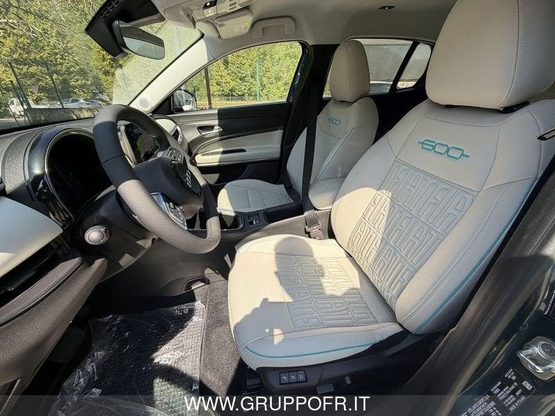 FIAT 600 1.2 Hybrid 145cv La Prima II