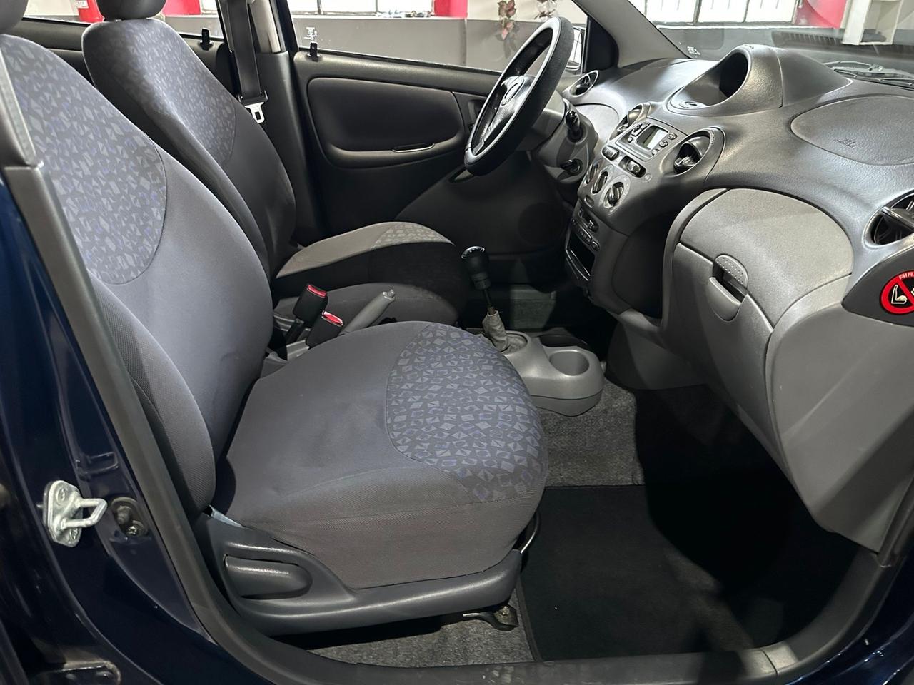 Toyota Yaris 1.3i 16V cat 5 porte Luna