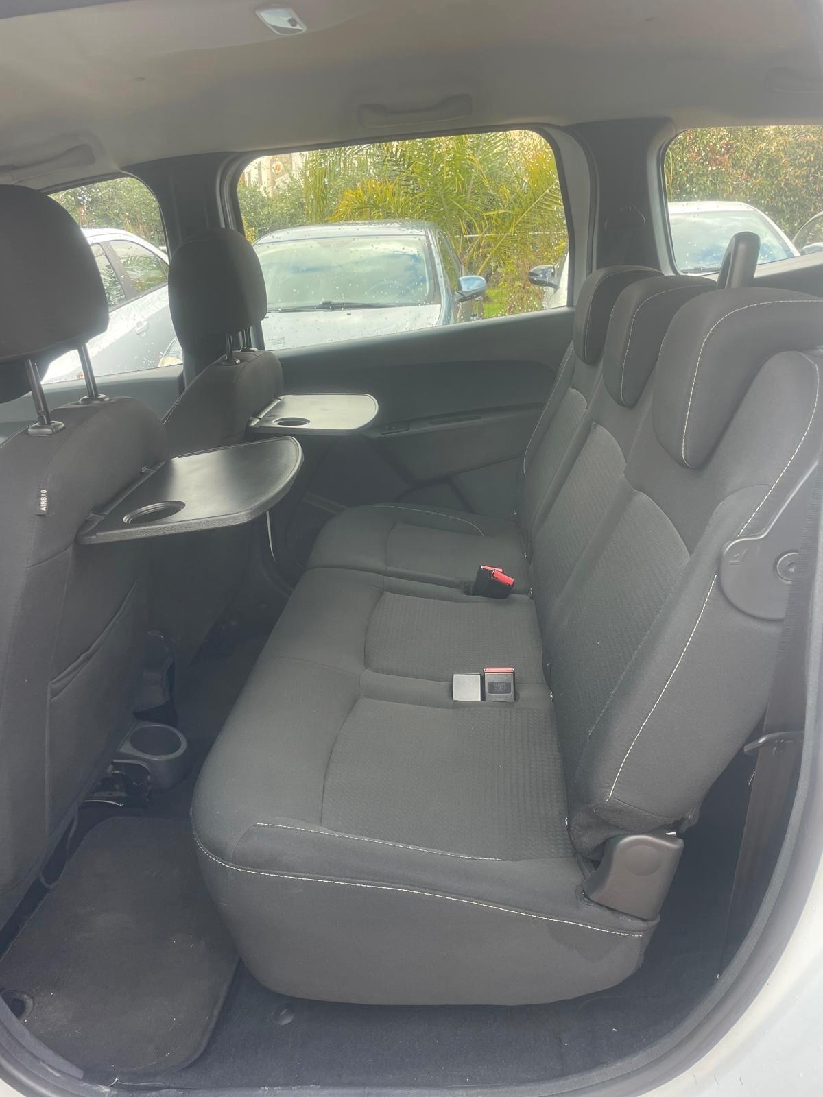 Dacia Lodgy 1.5 Blue dCi 8V 115CV 7 posti Comfort