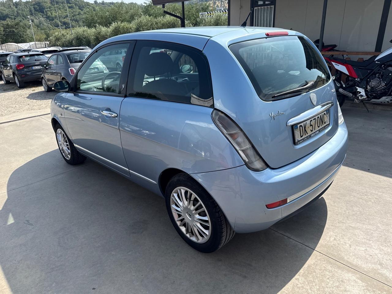 Lancia Ypsilon 1.3 MJT 90 CV Platino