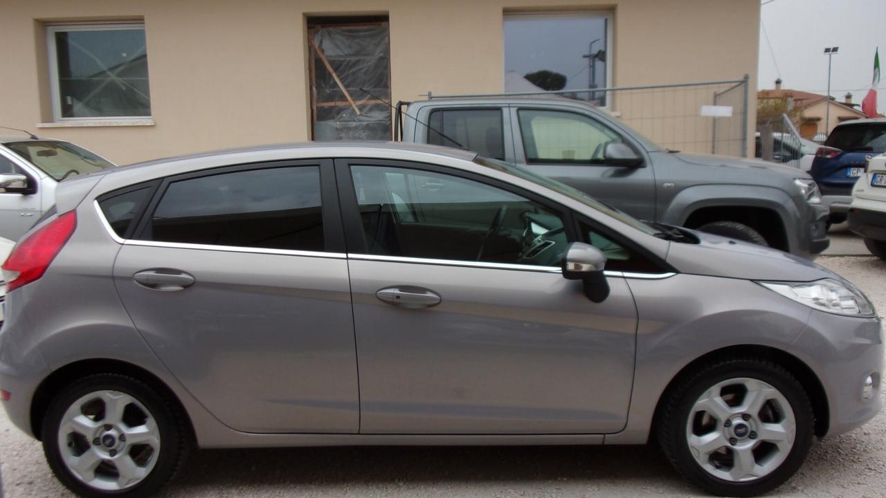 Ford Fiesta 1.4 TDCi 5p. Titanium