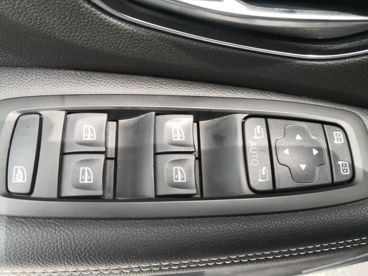 Renault Scenic S&S dCi 8V 110 CV EDC Energy Bose. IVA INCLUSA NEL PREZZO