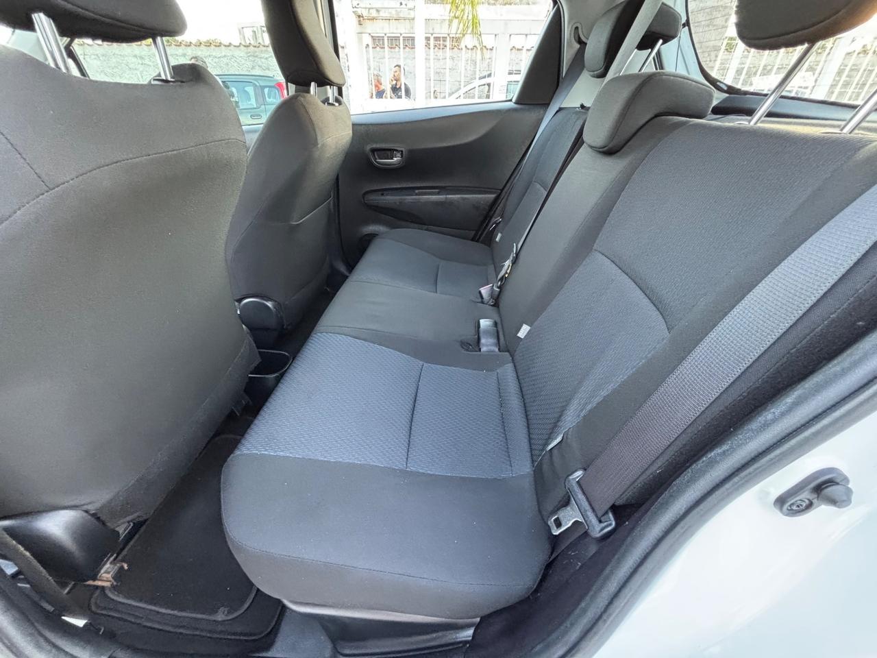 TOYOTA YARIS HYBRISD 1.5 75CV AUTOMATICA FULL OPT