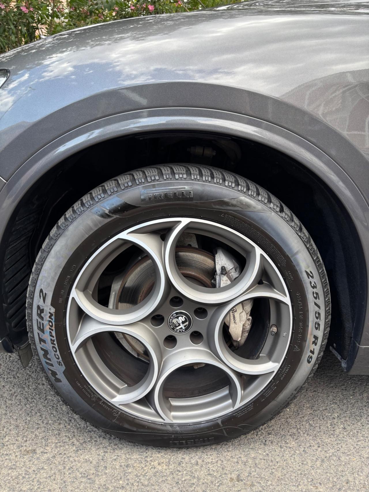 Alfa Romeo Stelvio 2.2 Turbodiesel 210 CV AT8 Q4 Ti