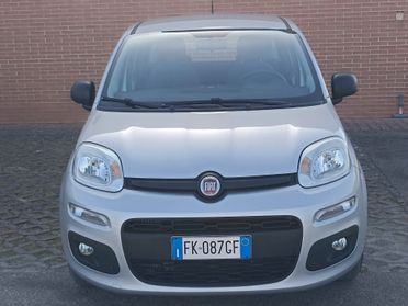 FIAT. NEW PANDA LOUNGE 1.3 DIESEL COMANDI AL VOLANTE