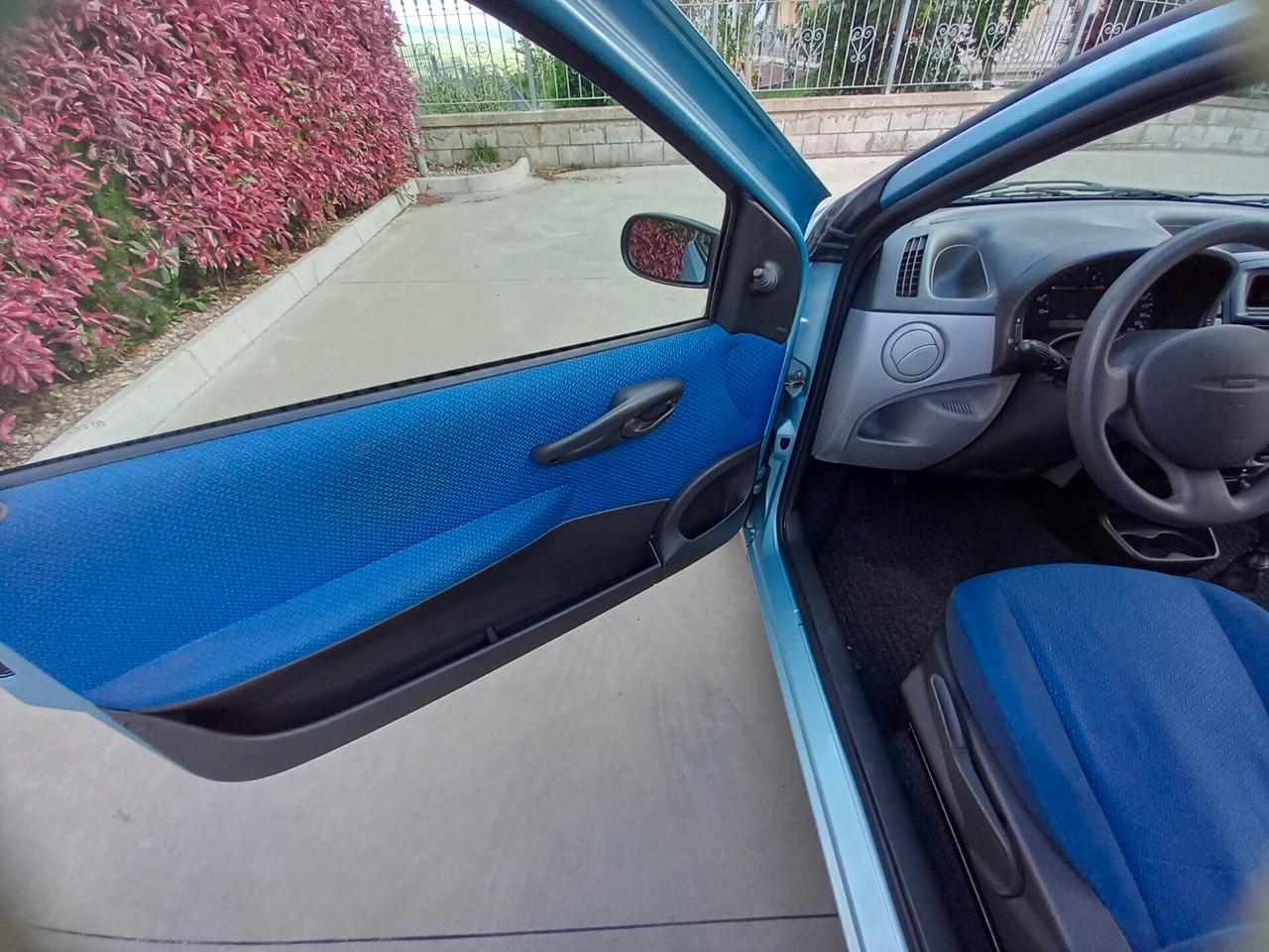 Fiat Punto 1.2i cat Feel SOLO 30000 KM !!!!!